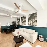 Centre Historique, Ideal Couple Apartmán *