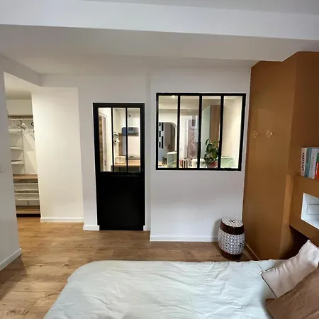 Centre Historique, Ideal Couple Апартаменты *