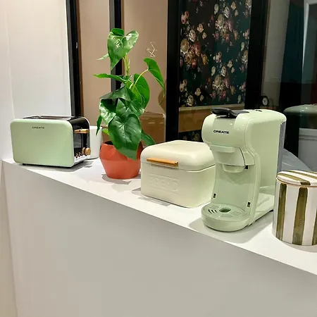 Centre Historique, Ideal Couple Йер