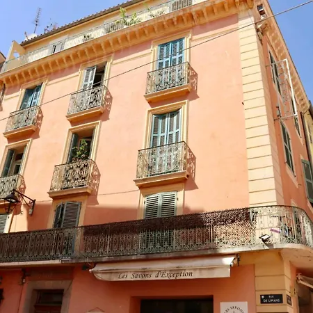 Centre Historique, Ideal Couple Апартаменты Йер